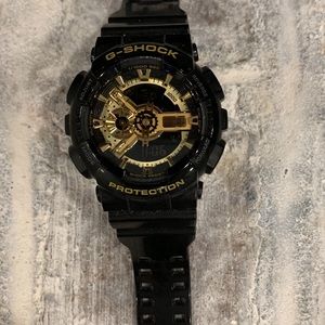 G-shock Casio limited edition black & gold